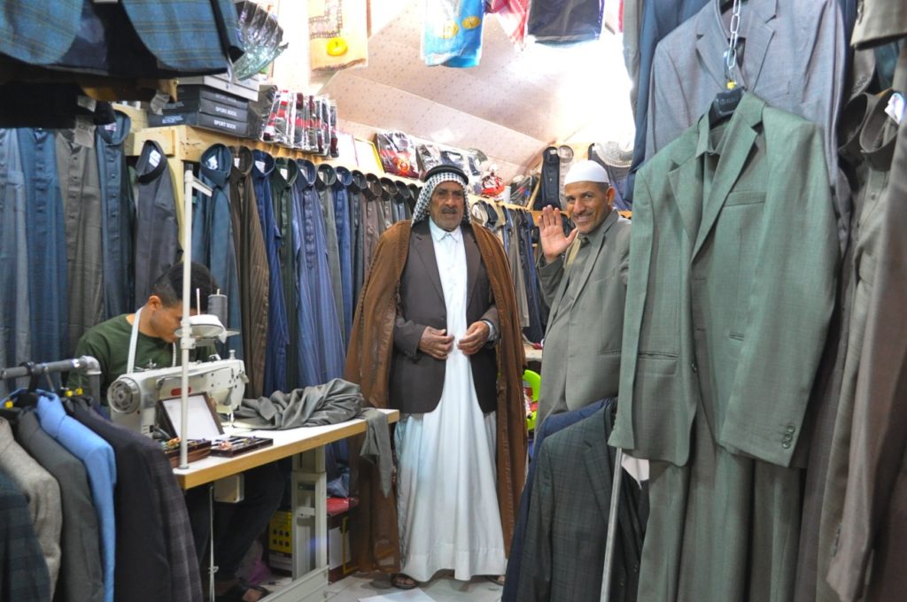イラクの紳士服売り場