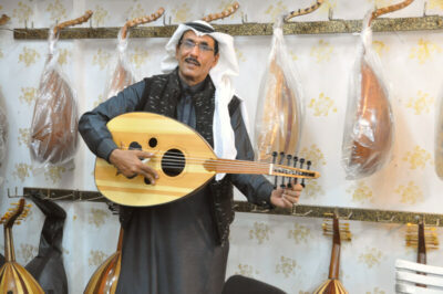 アラブの民族楽器ウード