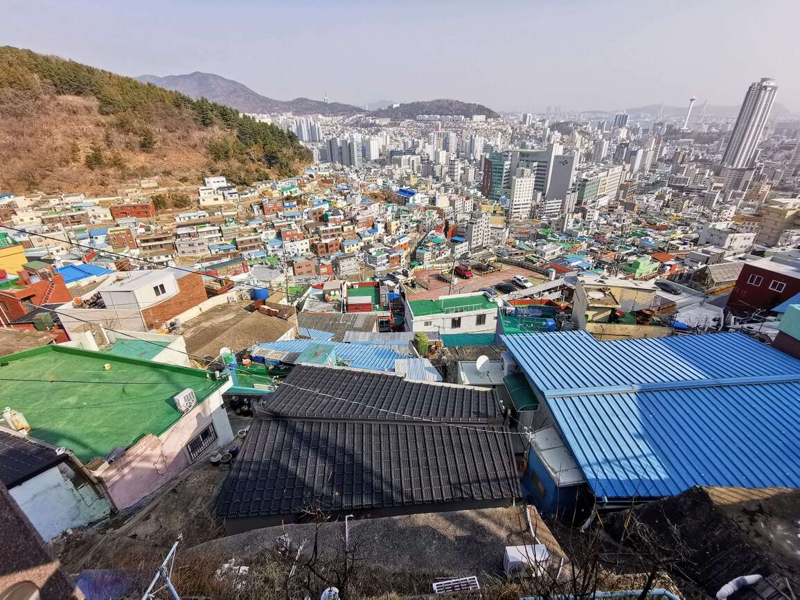 峨嵋洞からの釜山の街の眺め